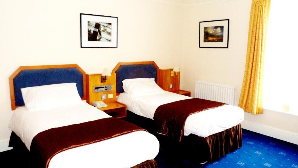 The Beeches Hotel Grimsby Quarto foto